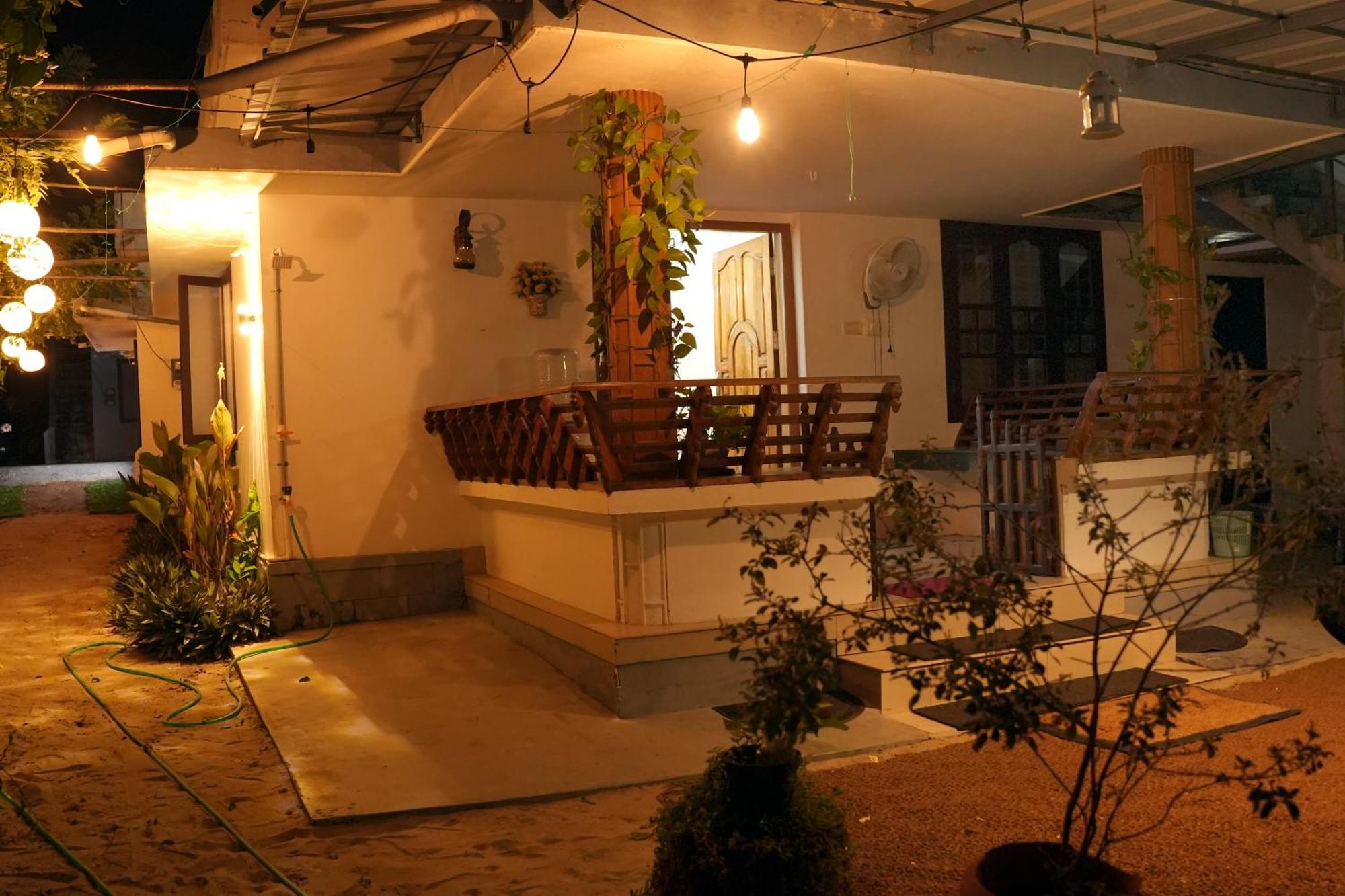 Jeehaa Homestay Alappuzha Buitenkant foto