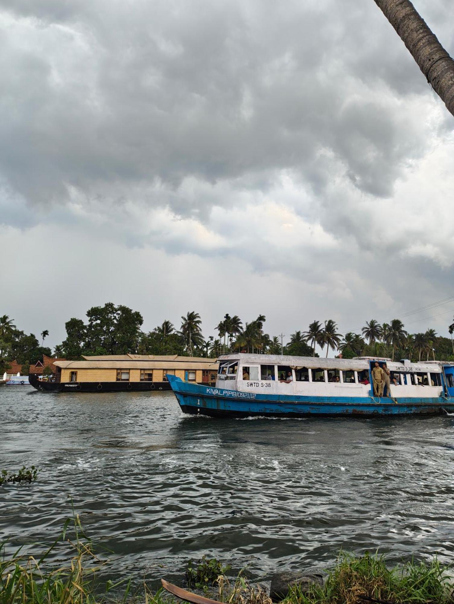 Jeehaa Homestay Alappuzha Buitenkant foto