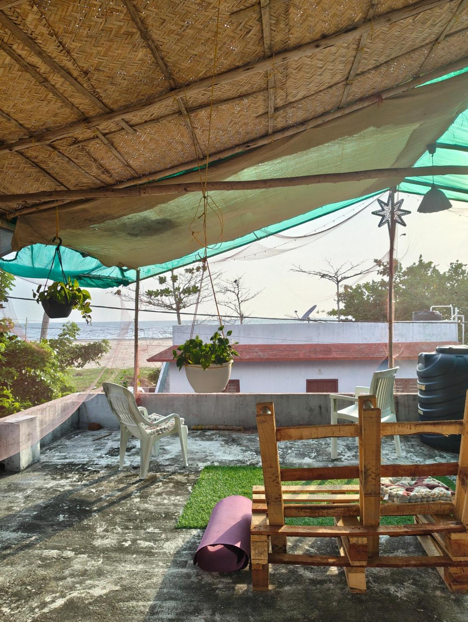 Jeehaa Homestay Alappuzha Buitenkant foto